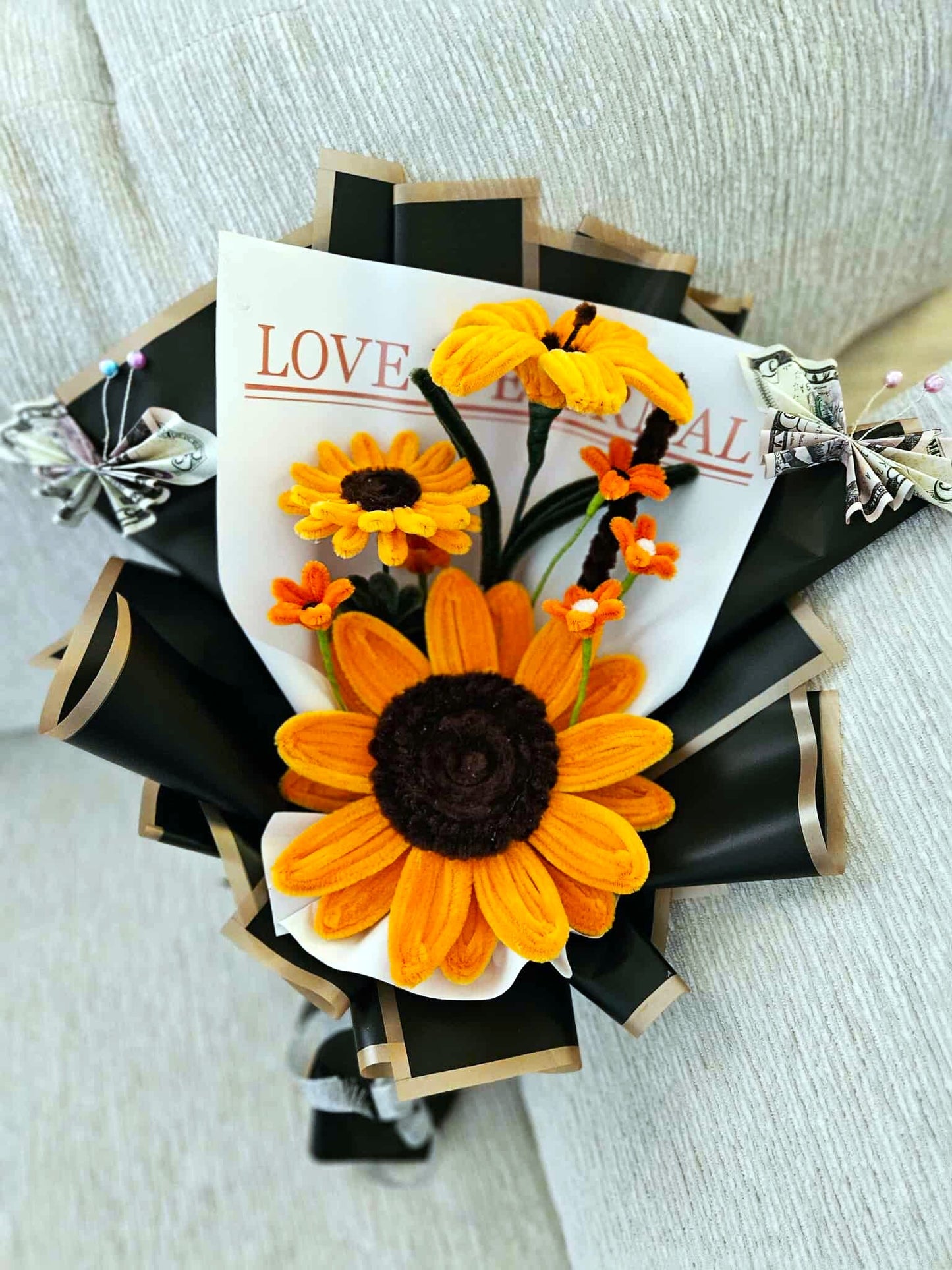 Handmade Pipe Cleaners Flower Bouquet_ Sunflower